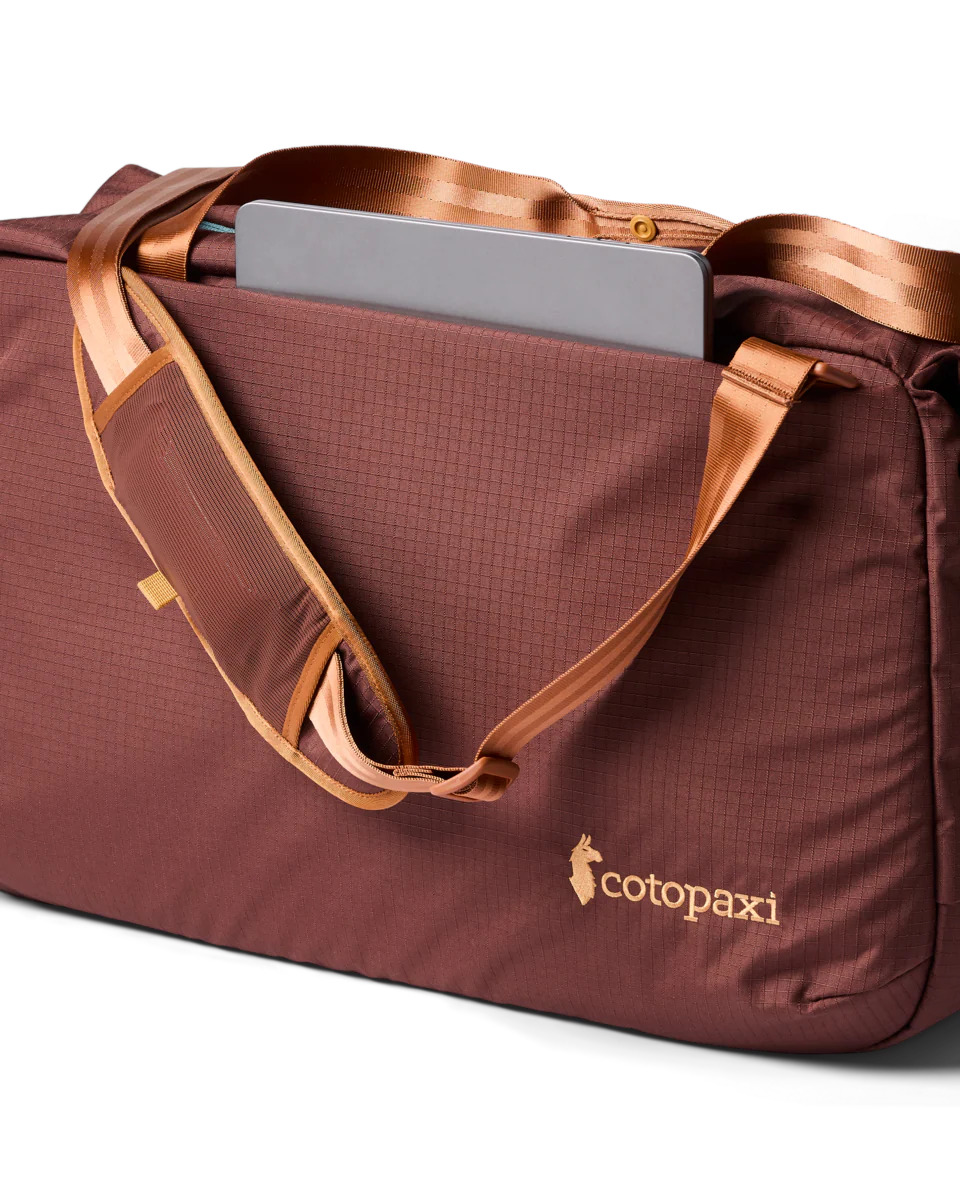 Viaje 45L Travel Duffel - Image 20